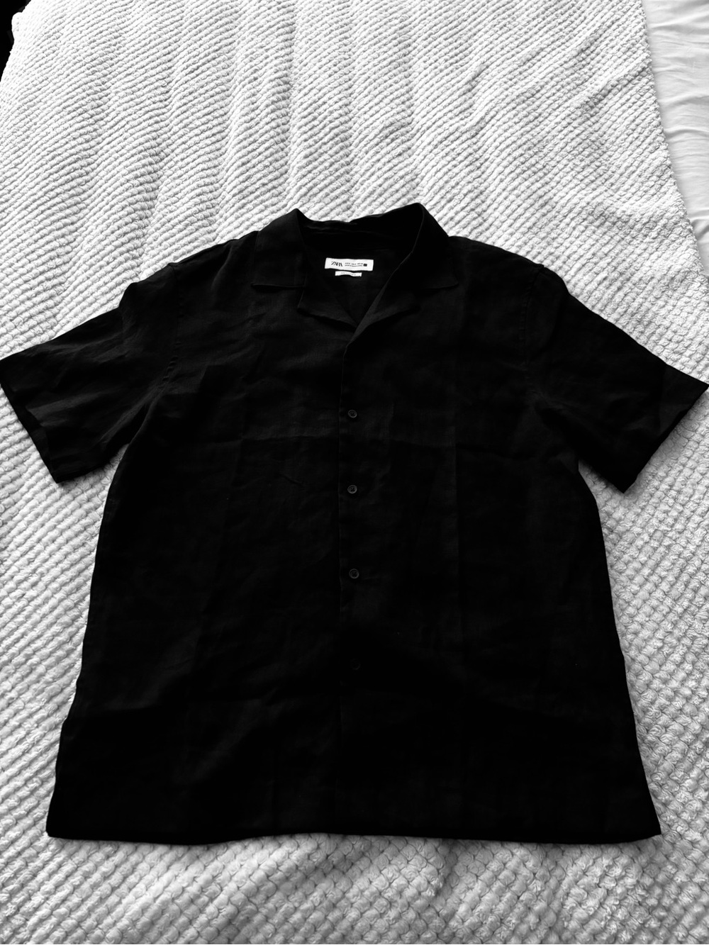 ZARA 100% Linen Black Short-Sleeve Shirt – Size S (Fits More Like a Medium)